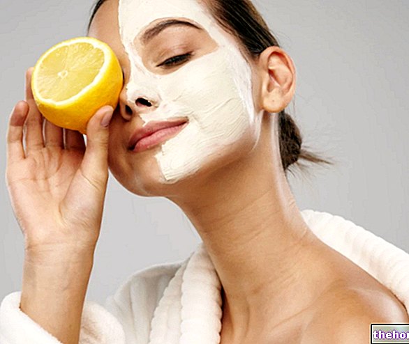 Сяюча шкіра та вітаміни: що вам потрібно для сяючого обличчя