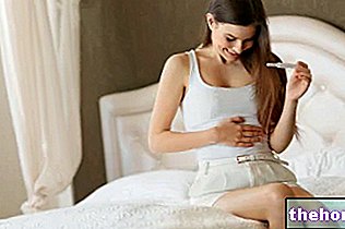 Symptômes des premières semaines de grossesse : quels sont-ils ? Causes et remèdes