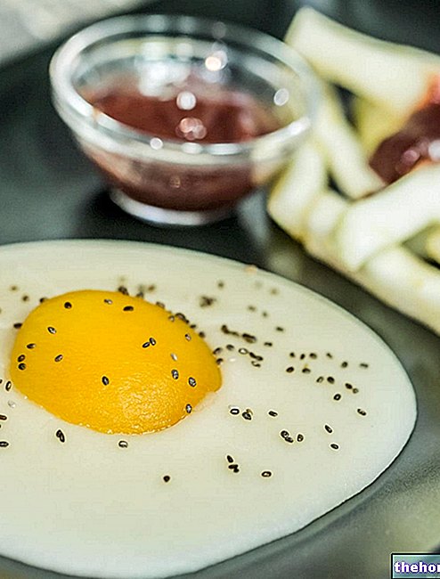 नकली अंडे - खुबानी के साथ चावल का हलवा