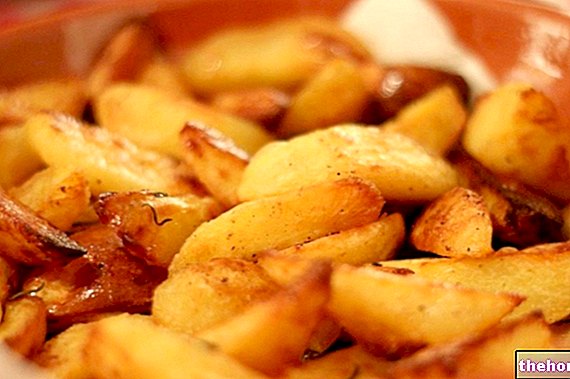 Pommes de terre au four croustillantes avec peu d'huile