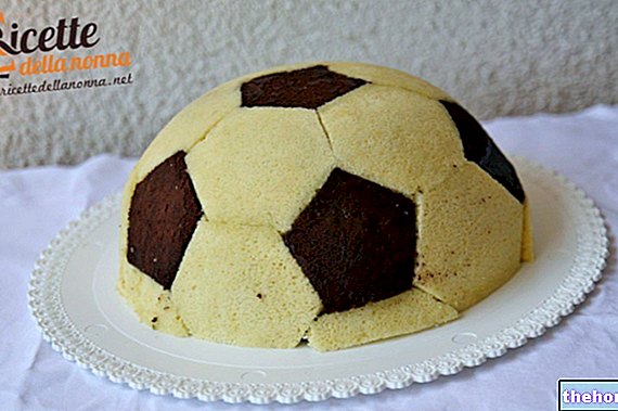 Balónová torta - ozdobená torta pre majstrovstvá sveta vo futbale
