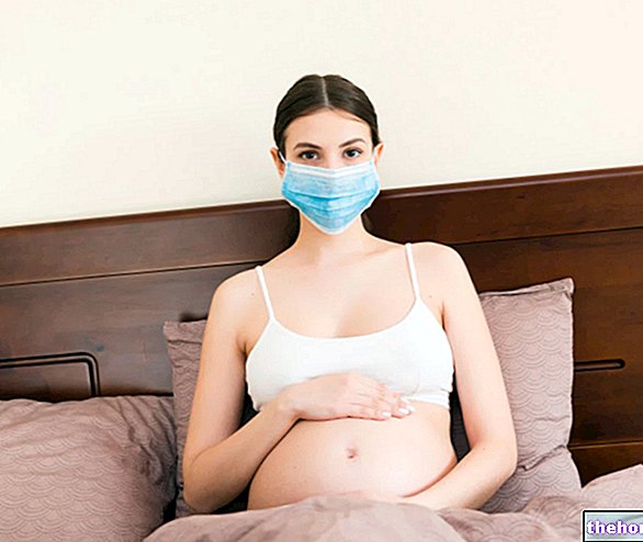 Uusi koronavirus ja raskaus: riskit äidille ja sikiölle