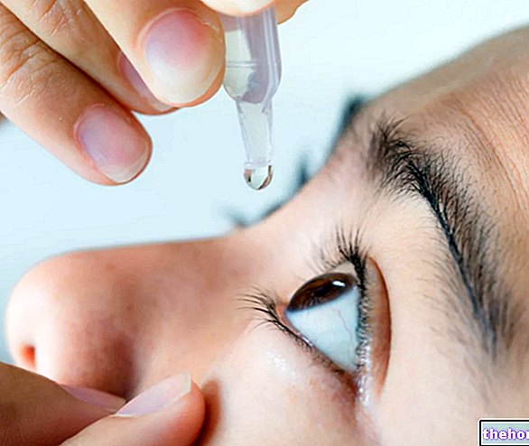 Gotas antibióticas para los ojos: para qué se usa y cómo aplicar