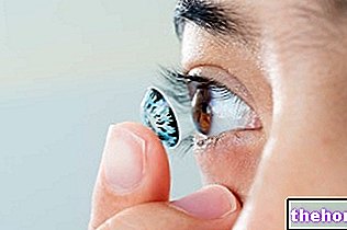 Farvede kontaktlinser: Hvad er de? Typer, mulige anvendelser og risici