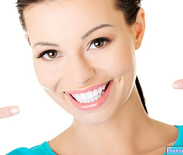 Sauge : Dents blanches et gencives saines