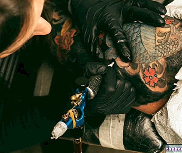 Behandla en tatuering: Hur man skyddar tatuerad hud