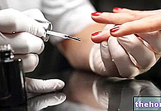 Remedies om broze nagels te versterken
